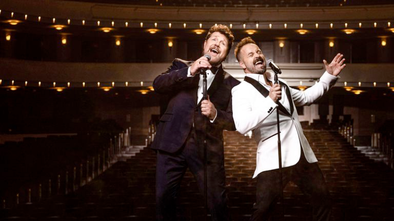 Michael Ball & Alfie Boe - Together in Vegas